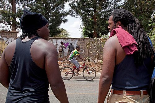 BankSlave og Brandon JuseOne Lewis i Kibera. Foto: Torben Nissen