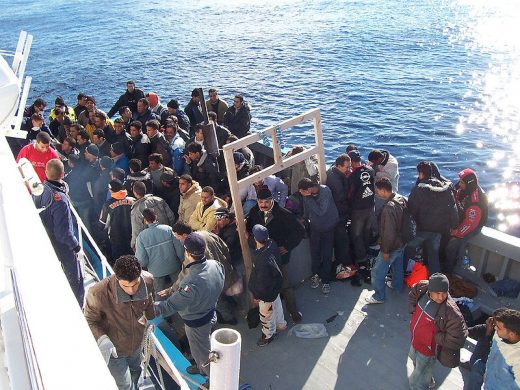 800px-boat_people_at_sicily_in_the_mediterranean_sea