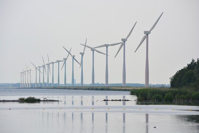 windmills-391691_640