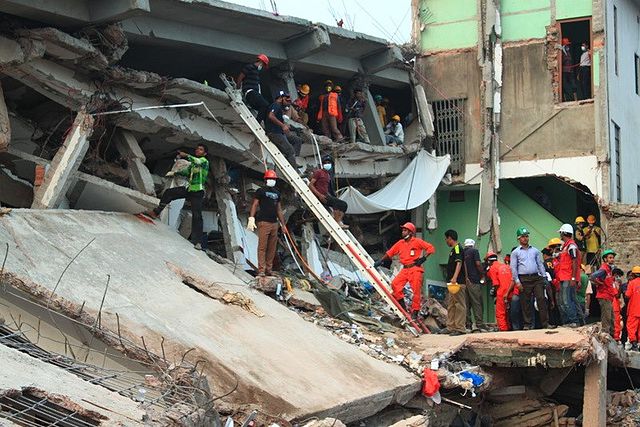 640px-2013_savar_building_collapse02_sharat_chowdhury