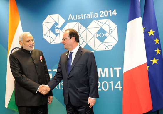 pm_narendra_modi_and_french_pm_francois_hollande_at_the_2014_g-20_summit