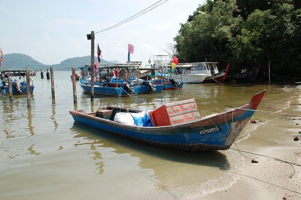 800px-malaysian_fishing_boats