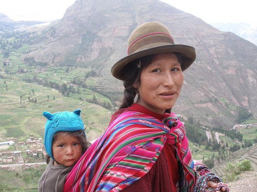 800px-quechuawomanandchild