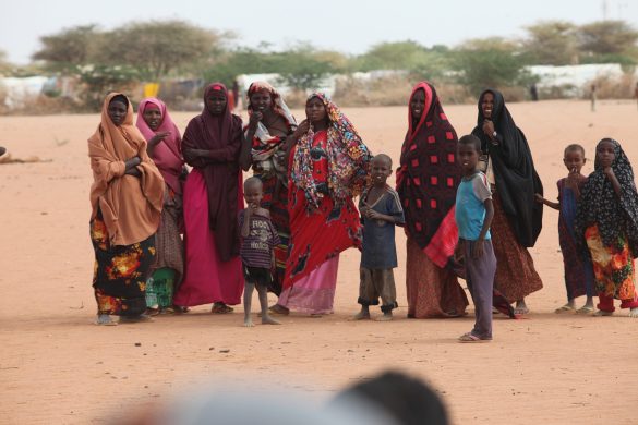 oxfam_east_africa_-_hundreds_of_families_are_arriving_in_dadaab_camp_every_day