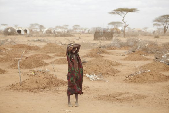 oxfam_east_africa_-_a_mass_grave_for_children_in_dadaab