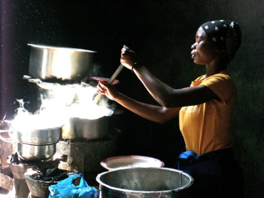 mama_cooking_ugali_in_iringa_tz