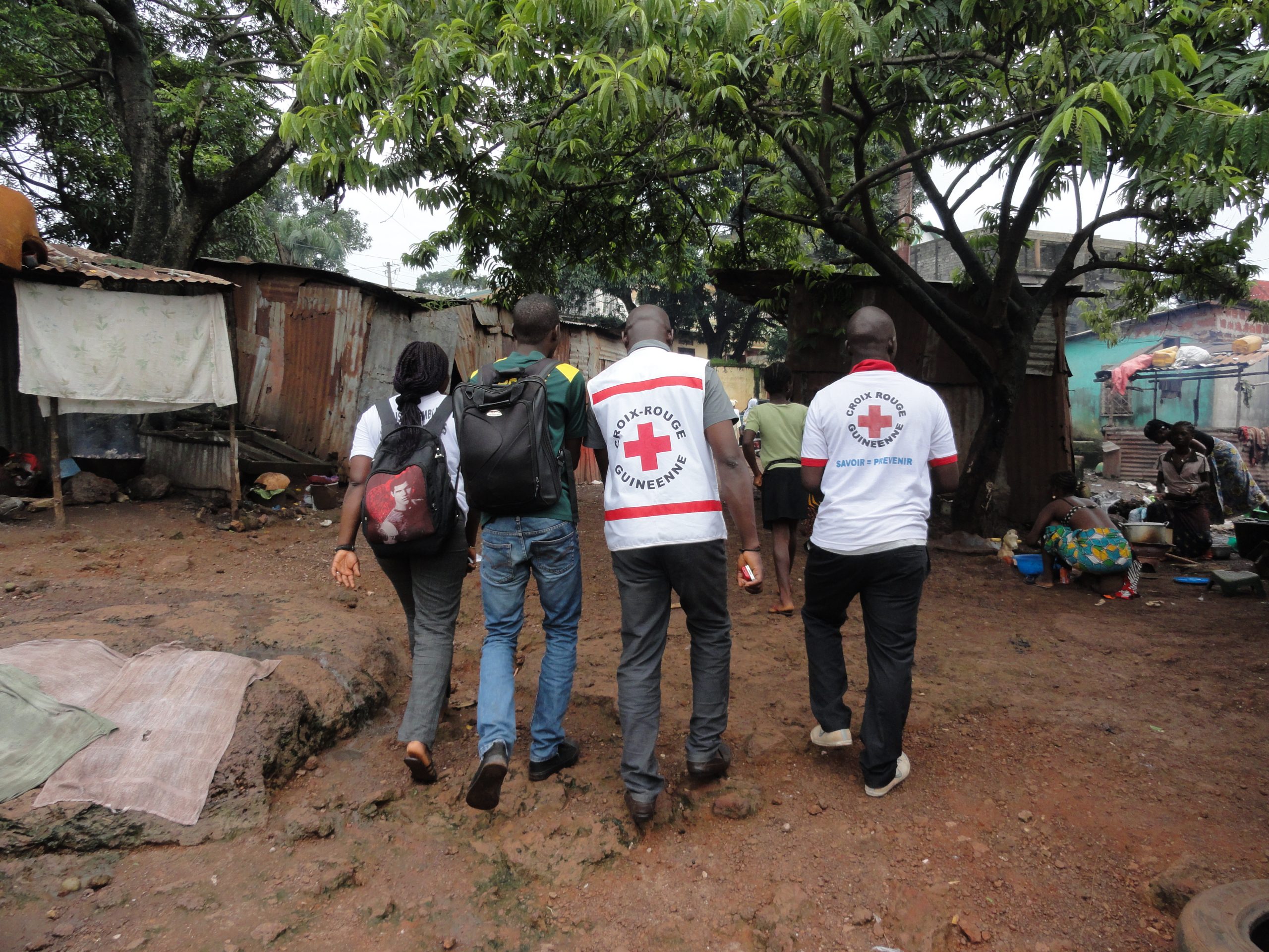 guinea_red_cross_volunteers_3_ebola_cdc_global_wiki