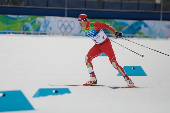 800px-2010_winter_olympics_todd_lodwick_in_nordic_combined_nh10km