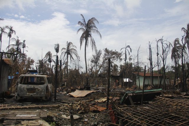 burnt_down_house_in_northern_rakhine_state_moe_zaw-voa