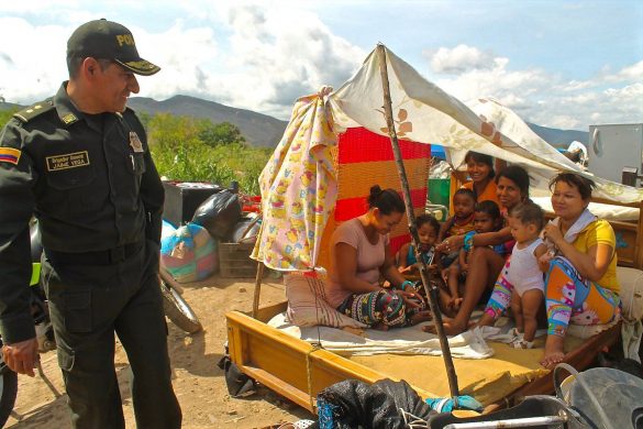 2015_venezuela-colombia_migrant_crisis_2_policia_nacional_de_los_colombianos_wiki
