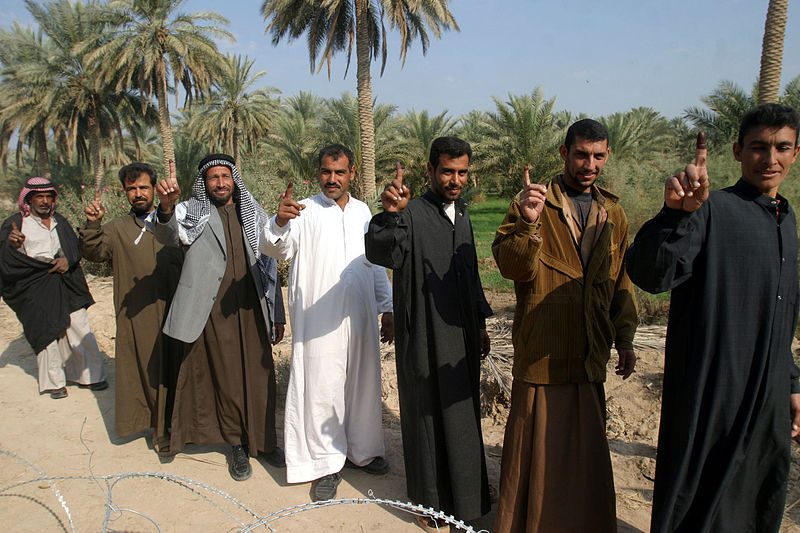 800px-purplefingers_-_iraqi_legislative_election_051215-m-4314o-002