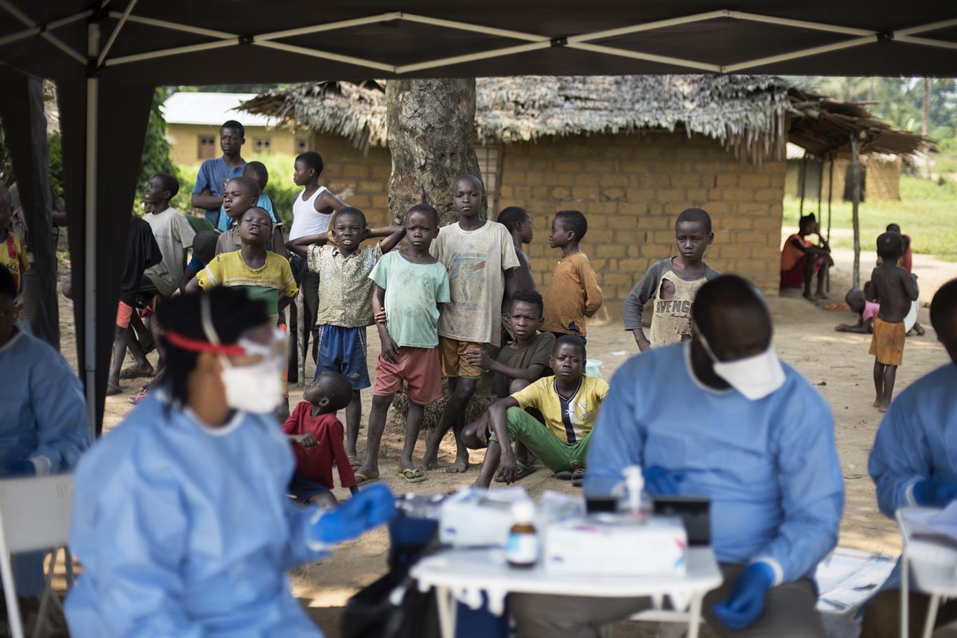 healthworkers_ebola_drc_who