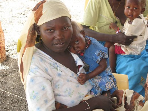mother_with_child_in_the_jamam_refugee_camp_in_south_sudan
