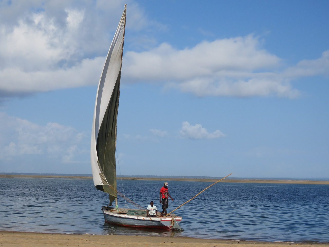 inhambane-mozambique-dhow-2367219_max_pixel