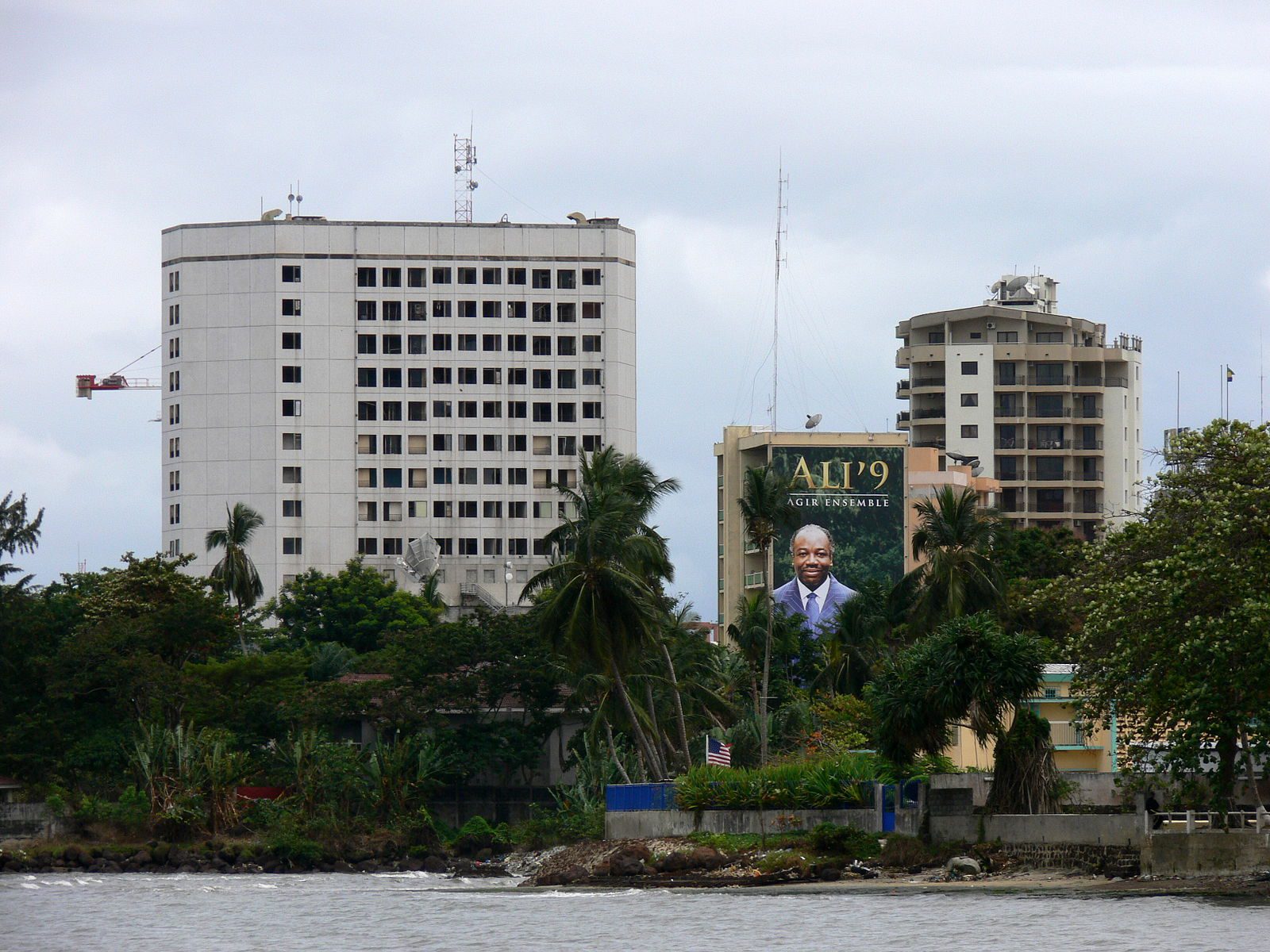 libreville_beachfront_3