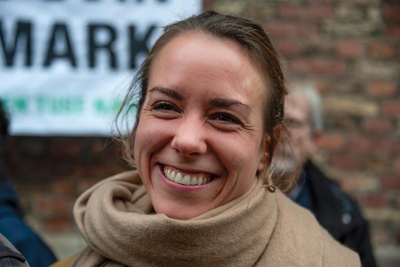 Beskæftiget indendørs Bounce Greenpeace henter ny klimapolitisk leder på Christiansborg | Globalnyt